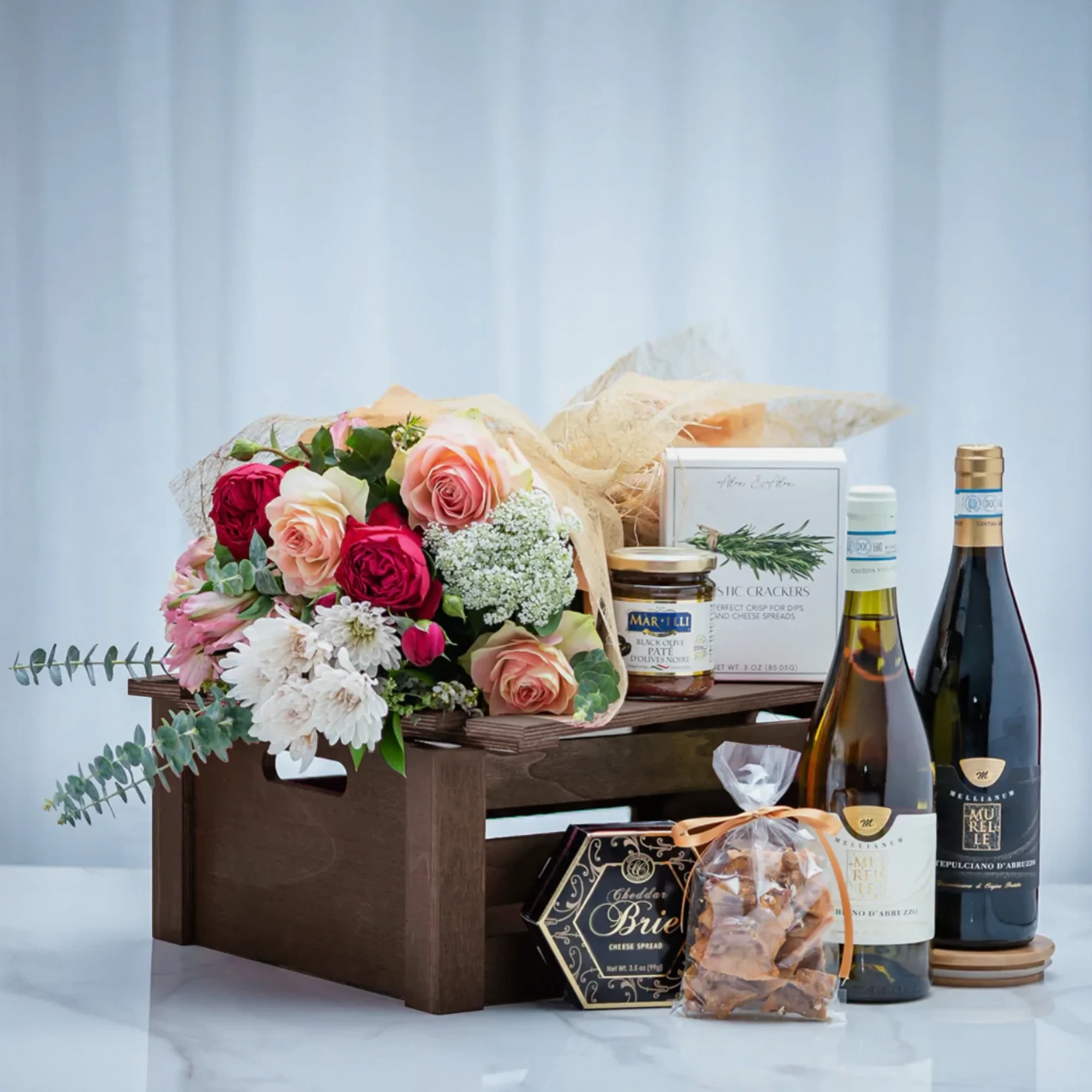 Mother's Day Montreal Gourmet Gift Baskets - Buy Online Today !